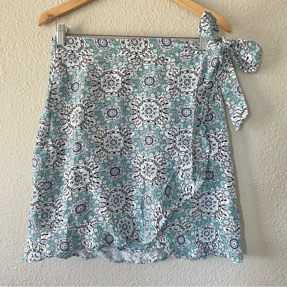 Loft Linen Wrap Mini Skirt Women’s 6 Teal White Paisley Medallion Print Ruffle - Picture 1 of 13